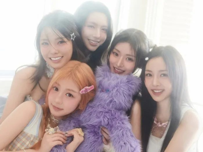 컴백, 캣츠아이, 현아, 피프티피프티, 첸, 넥스지, 하이라이트