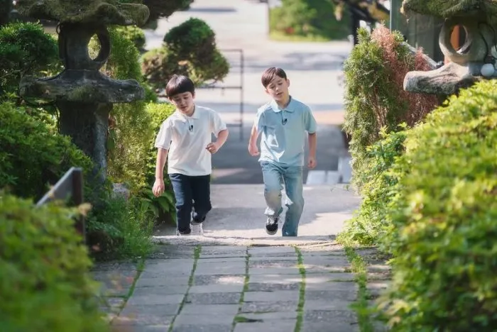 윌리엄·벤틀리, '유퀴즈' 출격…국민 MC 유재석이 당황한 이유