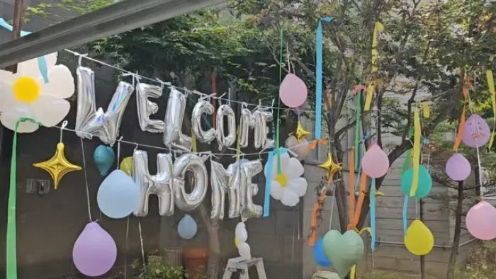 꽃신 신은 공효진, ♥케빈 오 전역에 '웰컴 홈'