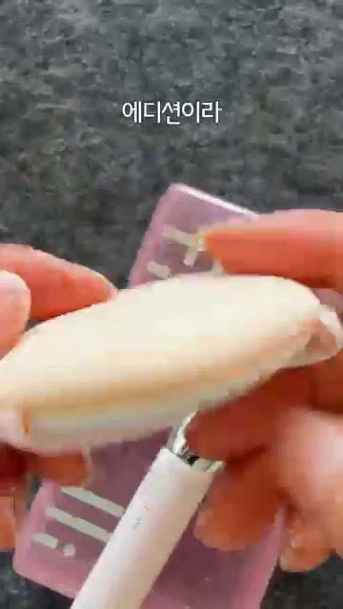 엔트로피메이크업 터프 브로우 피니셔, 어뮤즈 헤어 퍼퓸 미스트, .필리밀리 미니 스파츌라 브러시 828 발레코어 에디션