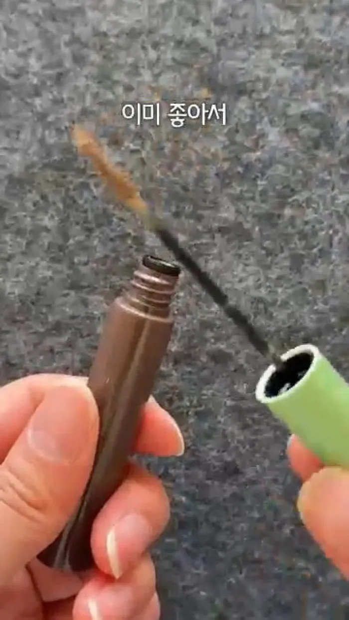 엔트로피메이크업 터프 브로우 피니셔, 어뮤즈 헤어 퍼퓸 미스트, .필리밀리 미니 스파츌라 브러시 828 발레코어 에디션