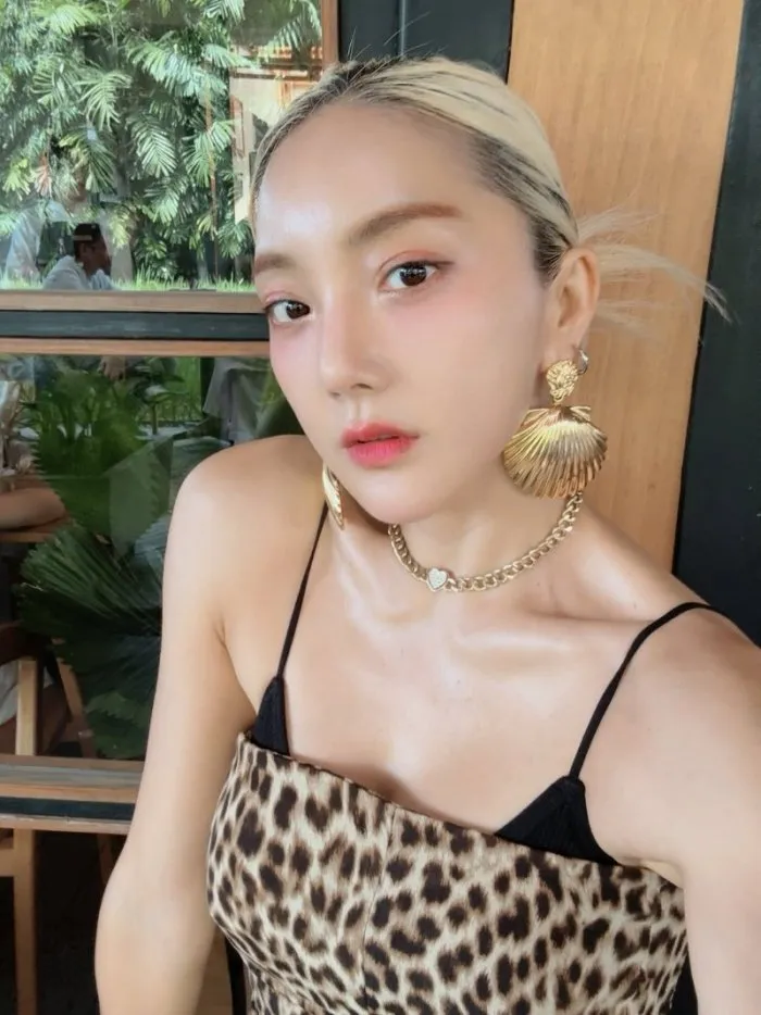 Bada se disculpa con una carta escrita a mano en medio de la controversia por publicidad engañosa