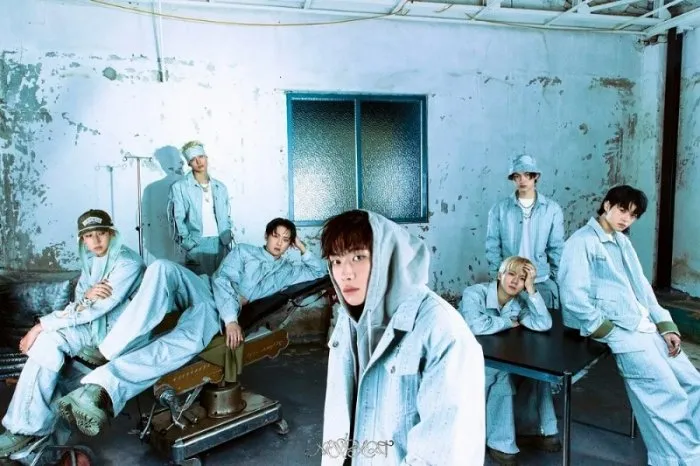 BoA, NewBeat, QueenzEye, Yves, N.TOP, KiiiKiii, Koyote