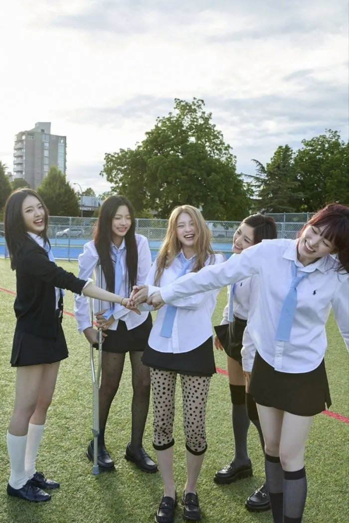 BoA, NewBeat, QueenzEye, Yves, N.TOP, KiiiKiii, Koyote