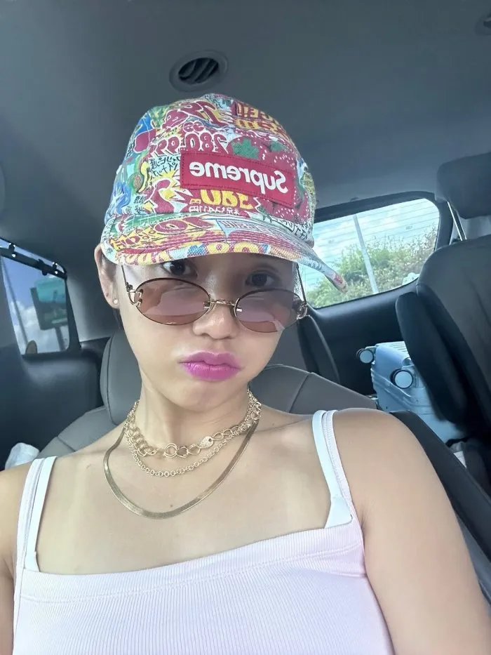 Oh My Girl, Mimi, Instagram, Labubu, Crying Baby, bolso