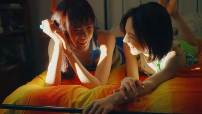 키키, 댄싱 얼론, 뮤직비디오