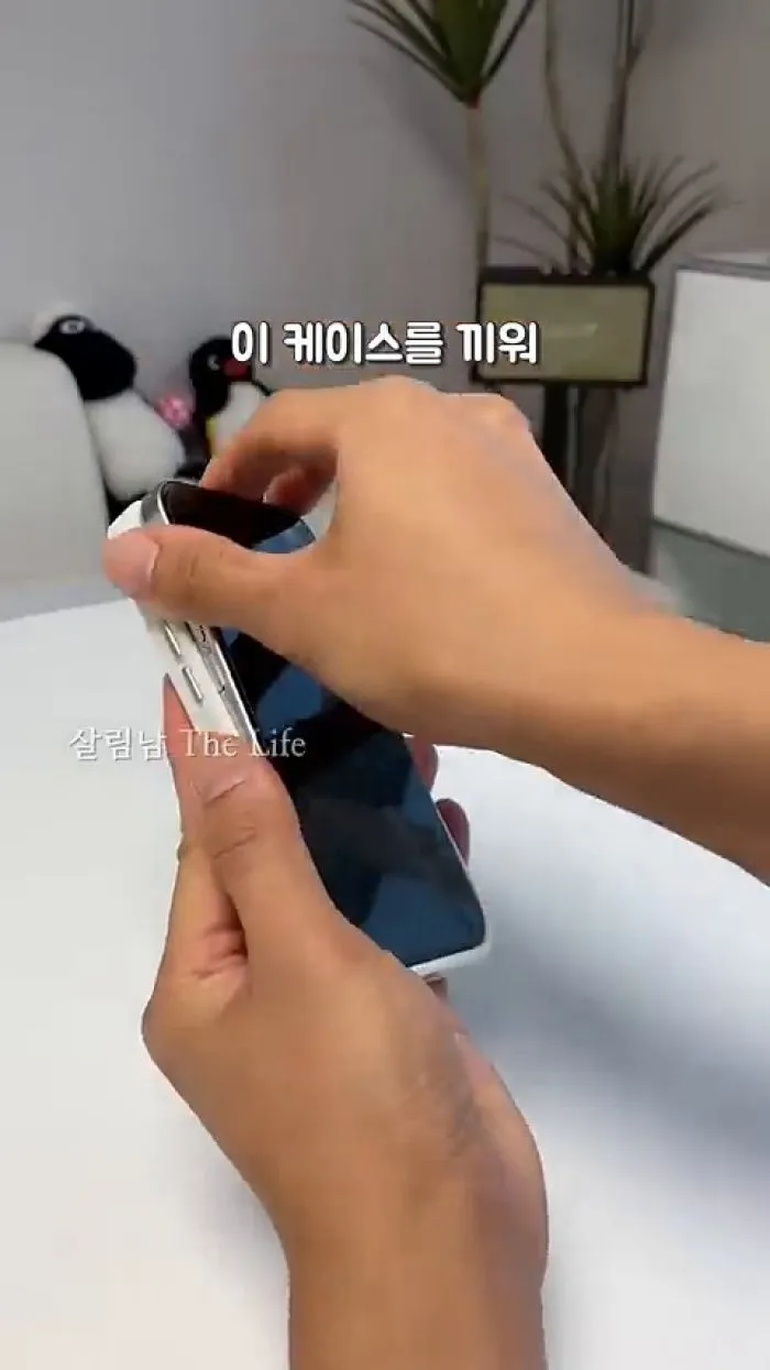 Ventilador de pinza portátil YINUO, Cepillo de esponja doble OHE, Funda de teléfono personalizable de tinta electrónica NFC DIY