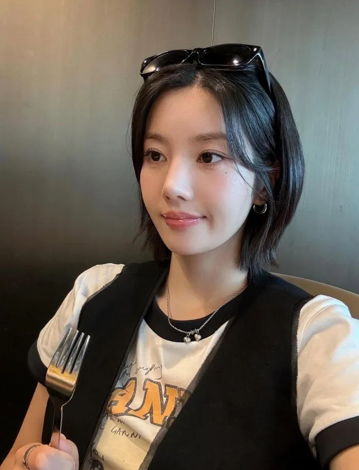 Kwon Eun-bi, Singer, Fashion, Instagram, Daily Life, The Manager, The Manager