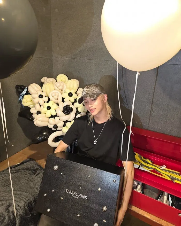 Felix de Stray Kids, 'clic' en medio de una cámara temblorosa