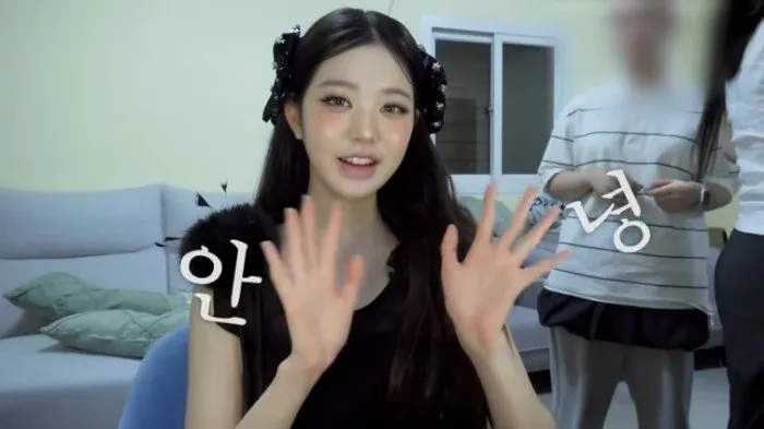 'Music Video→Web Entertainment→Departure'... Jang Wonyoung's Lucky Biki Despite a Crazy Schedule