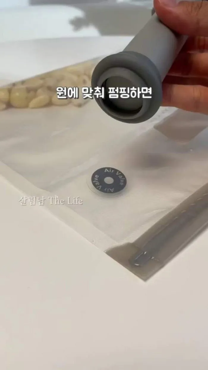 Mosiryu Premium Folding Bottle, Food Storage Manual Vacuum Compress Zipper Bag, Wendy Portable Dust Tape, Olic Portable Mini Sealing Machine, Wild Camp Mini Lighter