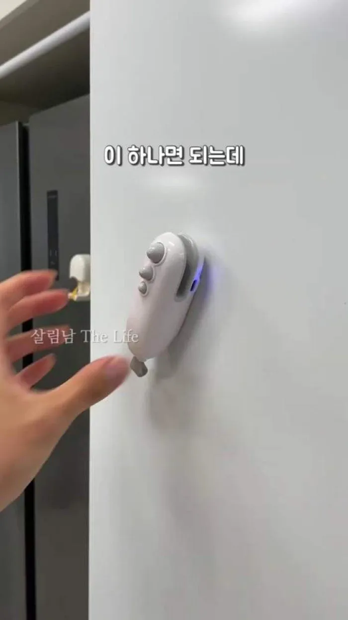 Mosiryu Premium Folding Bottle, Food Storage Manual Vacuum Compress Zipper Bag, Wendy Portable Dust Tape, Olic Portable Mini Sealing Machine, Wild Camp Mini Lighter