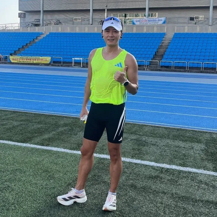 'Thyroid Cancer Surgery' Jin Tae-hyun Says 'Recovery is Slow After Losing Half of My Organ'