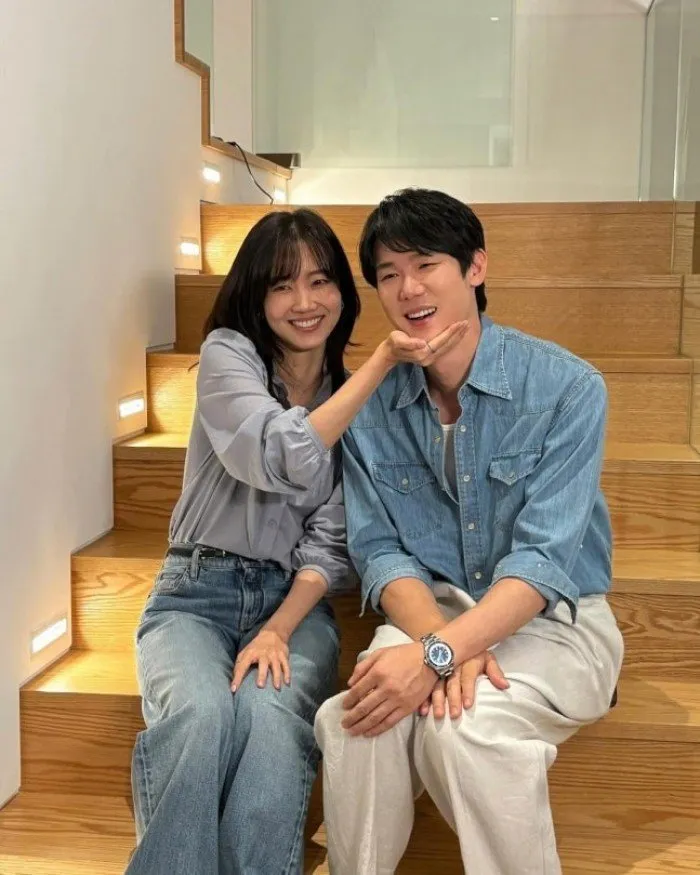 Yoo Yeon-seok, Shin Hyun-bin, Weekend Yeon-seok Theater, Hospital Playlist, Movie, Face