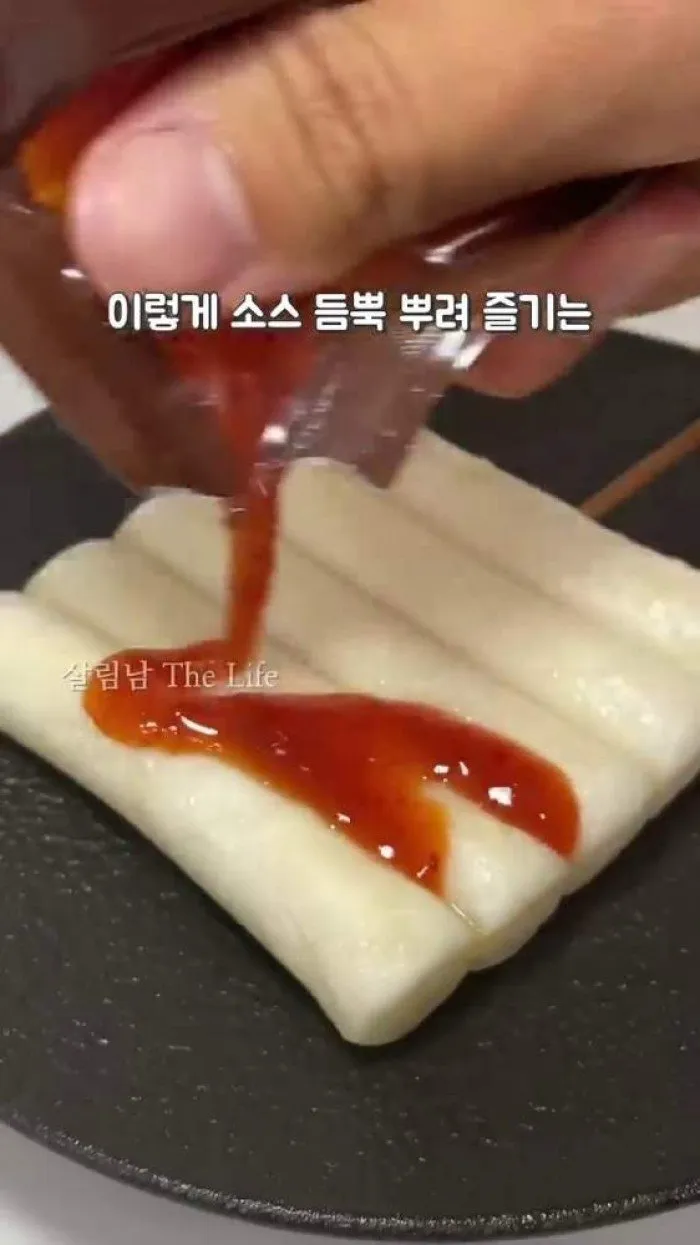 Grandma's Tteok Skewers, Cheonil Food Plain Omelet, Hunhun Seafood Udon Set