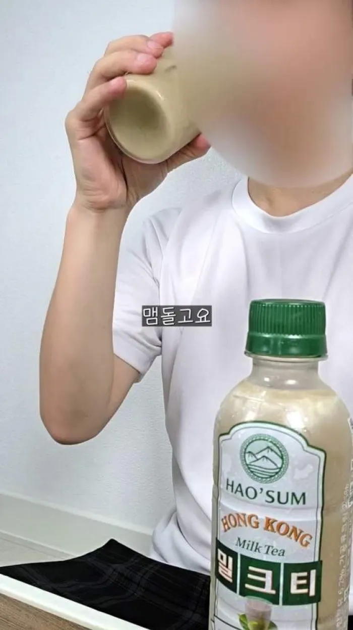 YAAM! Cream Red Bean Bun, Hohom Island Hong Kong Milk Tea, Romantic Couple Grilled Cheese Bar with Black Sesame