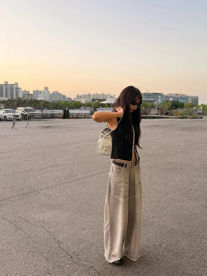 BLACKPINK's Jennie Shows Off Her Stylish Updates... "Still Hip"