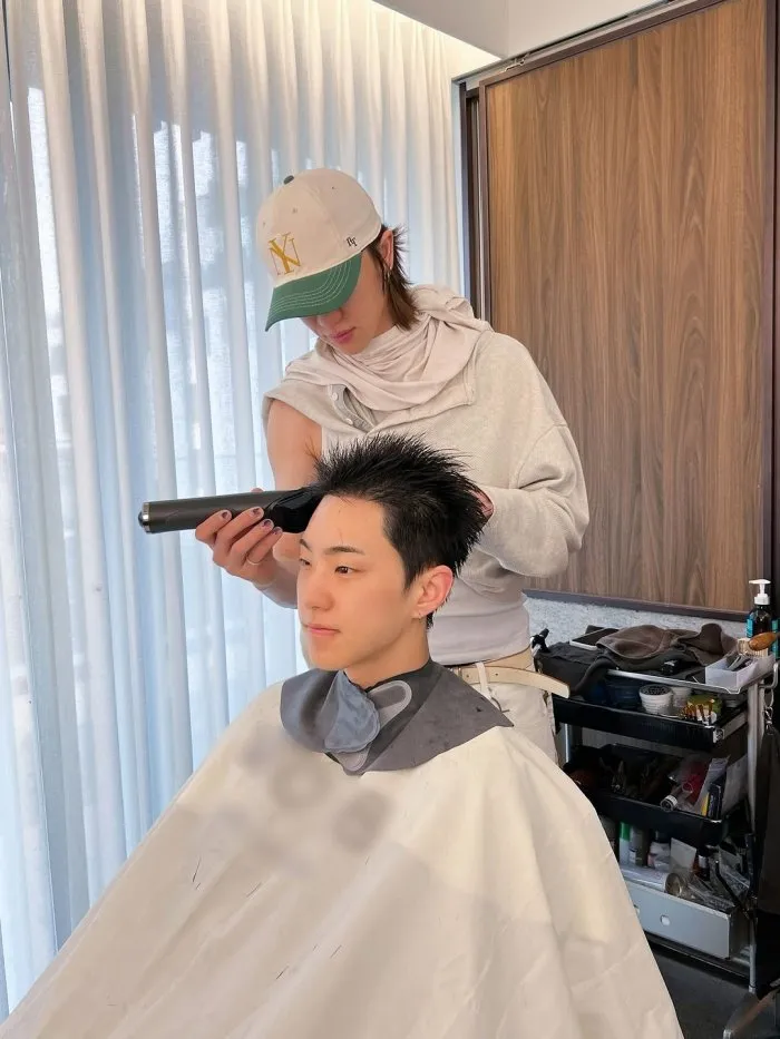 Seventeen, Hoshi, Instagram, CorteDePeloDeNiño, AlistamientoMilitar