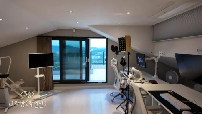 Shin Ji, Moon Won, Koyote, Newlywed Home, Marriage