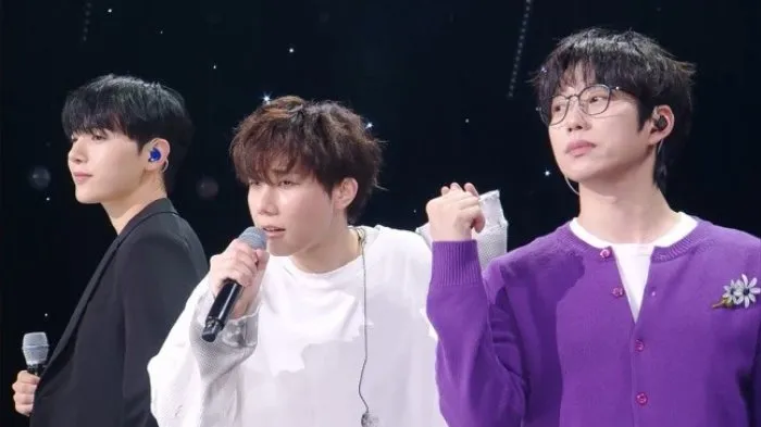 'Death Note' Kim Sung-kyu and Kim Min-seok recreate iconic scenes…10CM takes on acting challenge