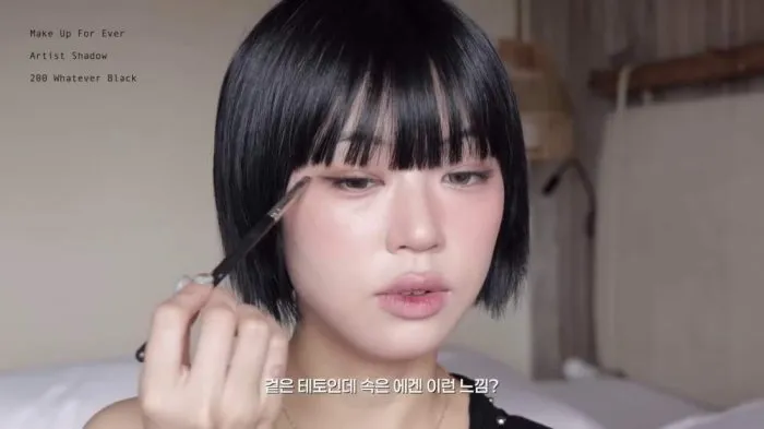 HD SKIN 쿠션 1N02, NEW 아티스트 컬러 크레용, 아티스트 스컬프터 S400, 아티스트 섀도우 커스터마이즈 팔레트, 아쿠아 레지스트 컬러 펜슬, 아티스트 컬러 펜슬, 수퍼 부스트 립글로스, HD SKIN 쿠션, 아쿠아 레지스트 그래픽 펜, HD SKIN 퍼펙팅 프레스드 파우더 