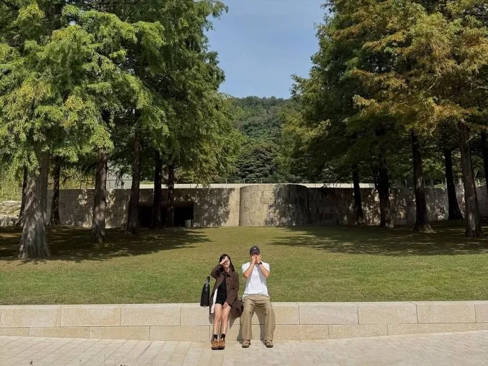 '워너비 부부' 윤승아♥김무열, 다정한 데이트…"사랑스러워"