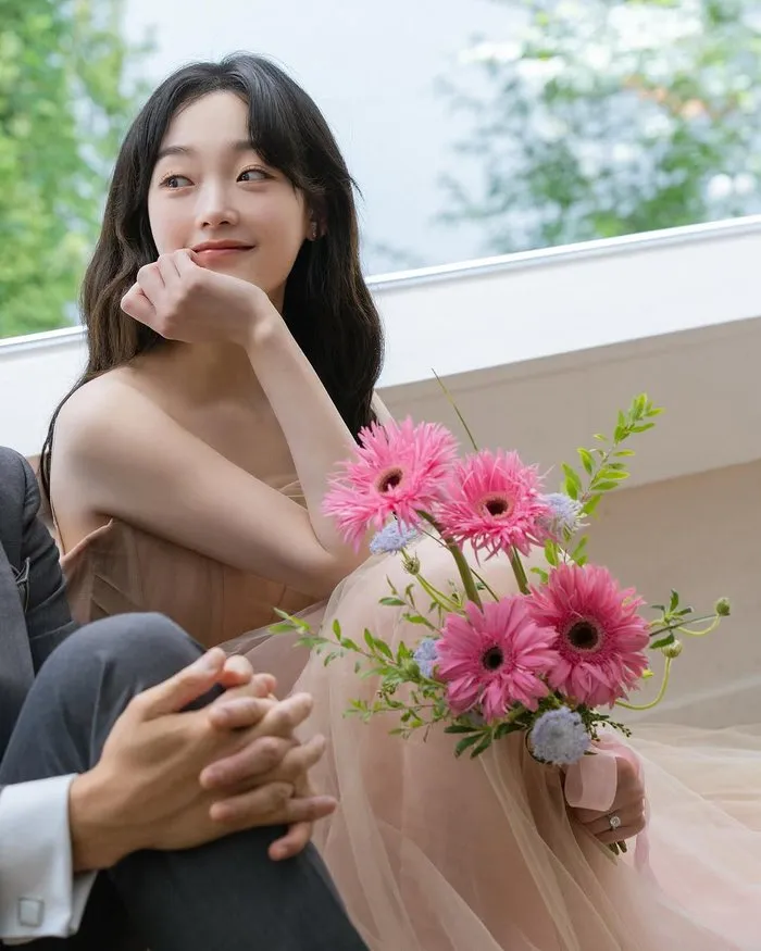 Actor, Instagram, Vestido de novia, Baro Entertainment, Lee Yu-mi, Jang Seung-jo, Netflix, Serie, You Killed Me