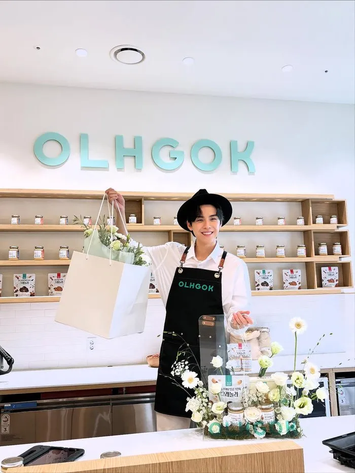 Kim Do-hoon, Actor, Instagram, Publicidad, Serie, Kim Yoo-jung, Detrás de cámaras, Dear X