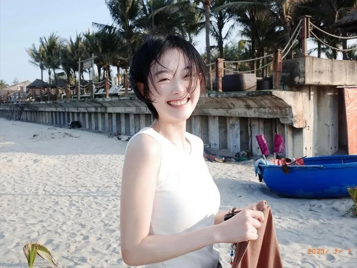 Lee Yoo-mi, actriz, playa, Instagram, Netflix, Jeon So-ni, TuSiempreEstuvisteAhi