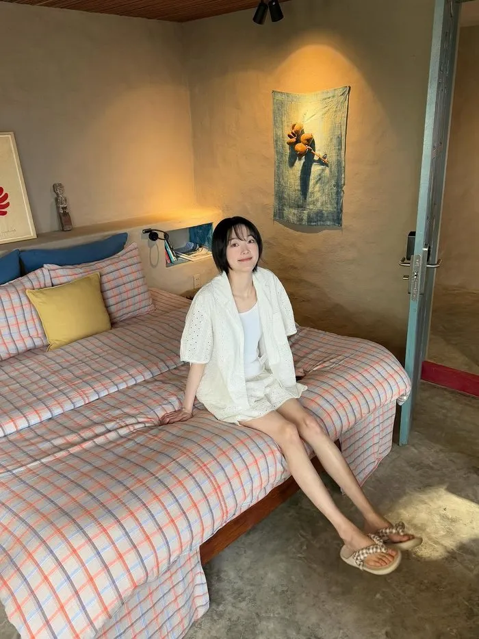 Lee Yoo-mi, actriz, playa, Instagram, Netflix, Jeon So-ni, TuSiempreEstuvisteAhi