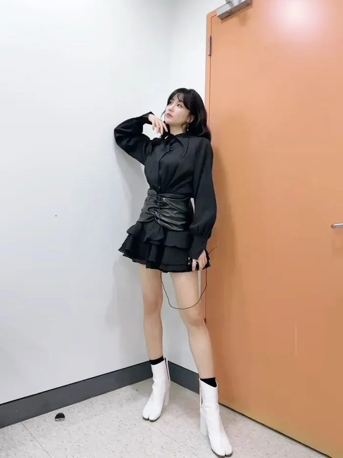 パク・ハソン, ブラックファッション, スタイル, ヒドゥン・アイ, 俳優, オールブラック, シネタウン, DJ, 離婚熟慮キャンプ, バラエティ, ラジオ