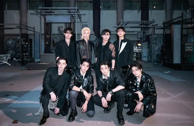 Another Milestone: Stray Kids Notch Eight Straight No. 1s on the Billboard 200