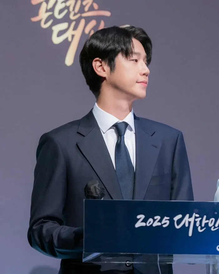 정준원, 에일리언컴퍼니, 시상식, MC, 진행, 유부녀킬러, 공효진, MBC, 차기작, 드라마