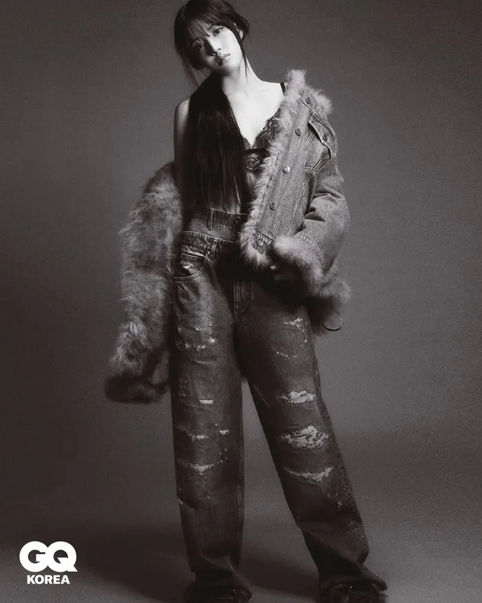 STAYC, Yoon, Pictorial, Interview, Magazine, GQ Korea, Office Workers