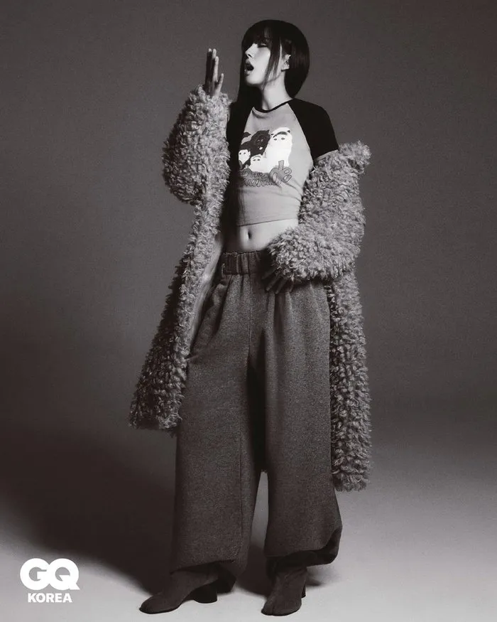 STAYC, Yoon, Pictorial, Interview, Magazine, GQ Korea, Office Workers