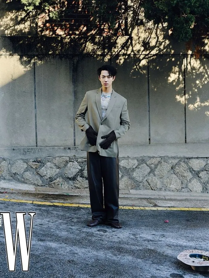 Jo Jun-young, editorial de moda, Instagram, tvN, Lee Jae-in, drama de lunes y martes, W Korea, Spring Fever