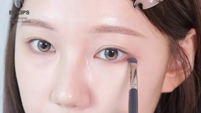 Pink-Brown, Winter Makeup, Year-End Gatherings, K-Beauty, Eye Makeup, K-Makeup, CLIO, Pink-Brown Makeup