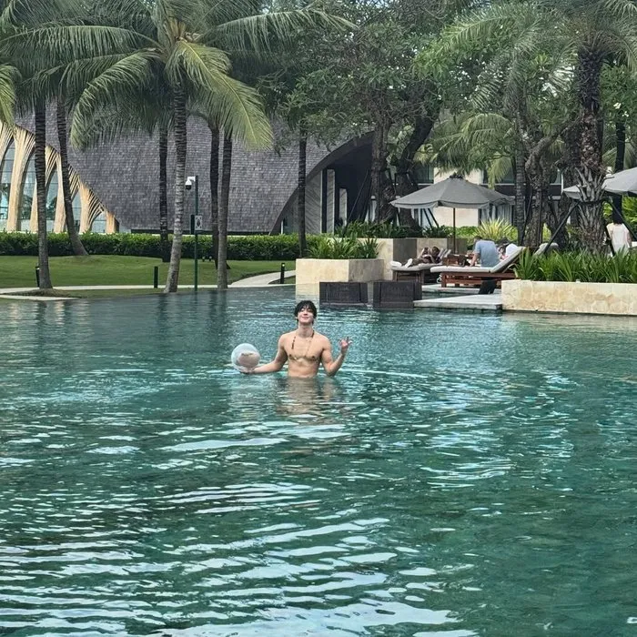 안효섭, 인스타그램, 케이팝 데몬 헌터스, 케데헌, 진우, 응원봉, 헌트릭스, 사자보이즈, 넷플릭스, 애니메이션, 영화