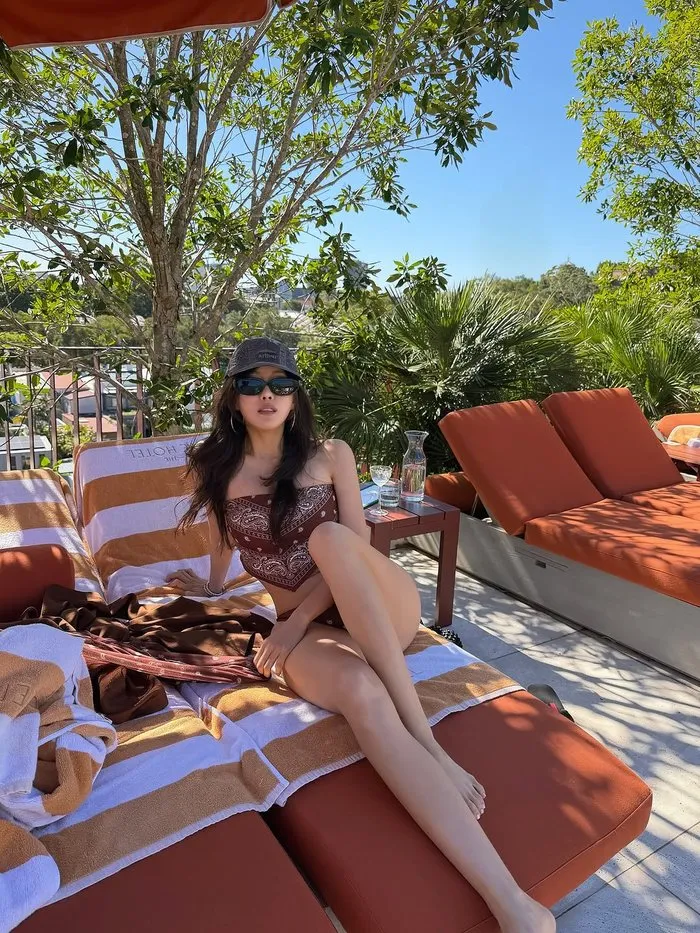 Hyomin, Instagram, traje de baño, viaje, figura