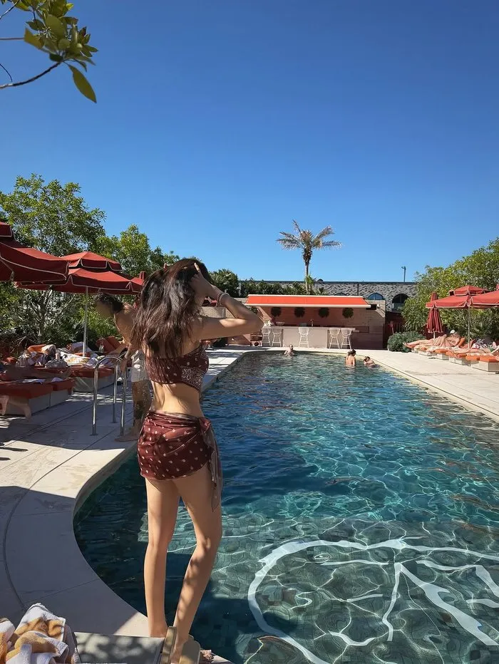 Hyomin, Instagram, traje de baño, viaje, figura