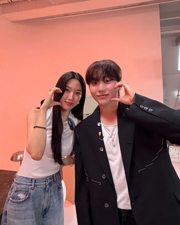 영화, 문가영, 세븐틴, 부승관, 비비디바비디부, 인스타그램, 만약에 우리