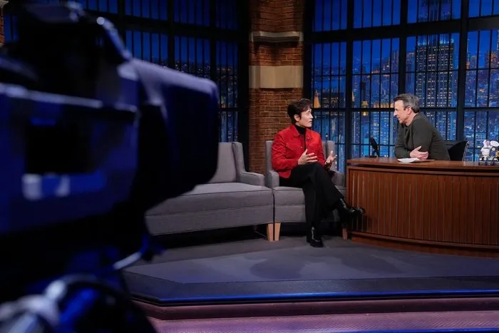 Lee Byung-hun, talk show, Seth Meyers, película, Sin otra opción, Globos de Oro, ceremonia