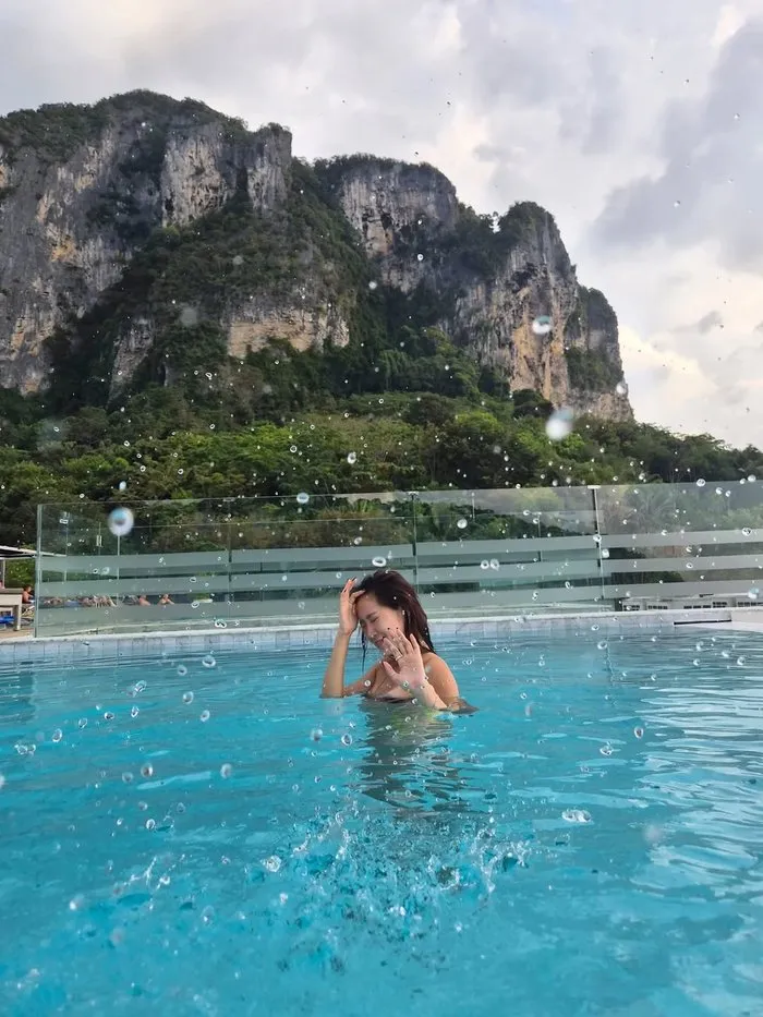 SISTAR, Soyou, Krabi, Instagram, Healing