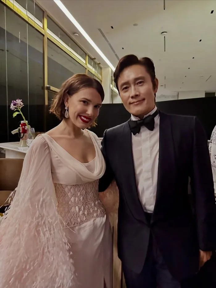 이병헌, 인스타그램, 할리우드, 레드카펫, 문나이트, 마블, 오스카 아이작, 어쩔수가없다, 영화, 디즈니+