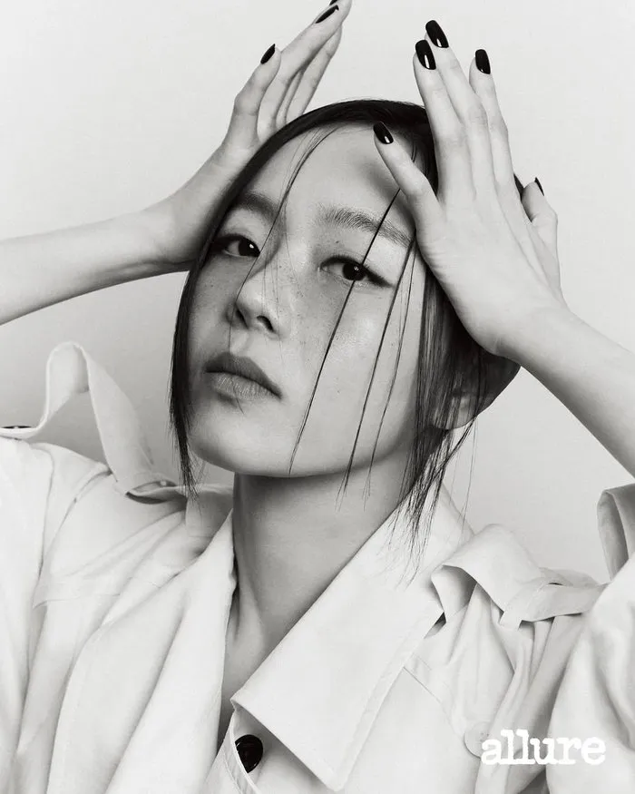 Pictorial, Allure Korea, Lee Sang-hee, Ahn So-hee, Obra de teatro, Instagram, Fotos, Otro día 2: Zapatos de flores