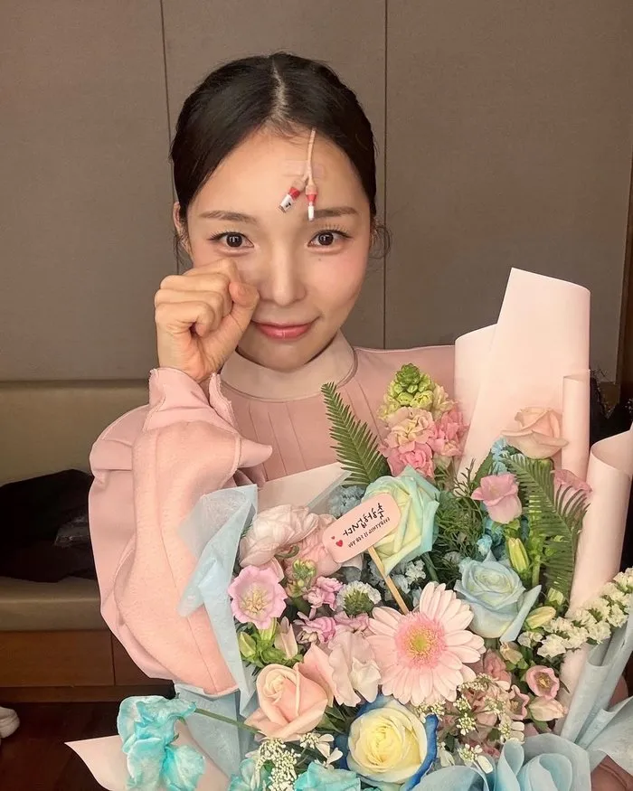 Park Jin-joo, Musical, Maybe Happy Ending, Seoul performance, Claire