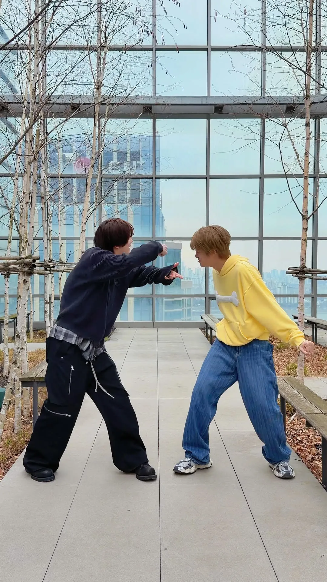 공식 투어스, 유쾌한 인스타그램 업데이트