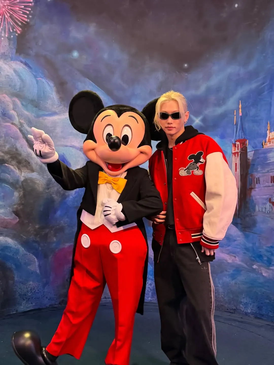 菲利克斯, Stray Kids, 迪士尼乐园, Gentle Monster, 合作