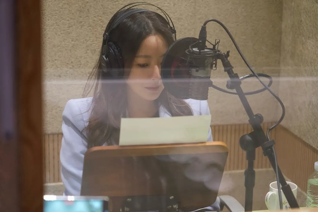 Kim Hee-sun, atriz, leitura, teatro coreano, Instagram