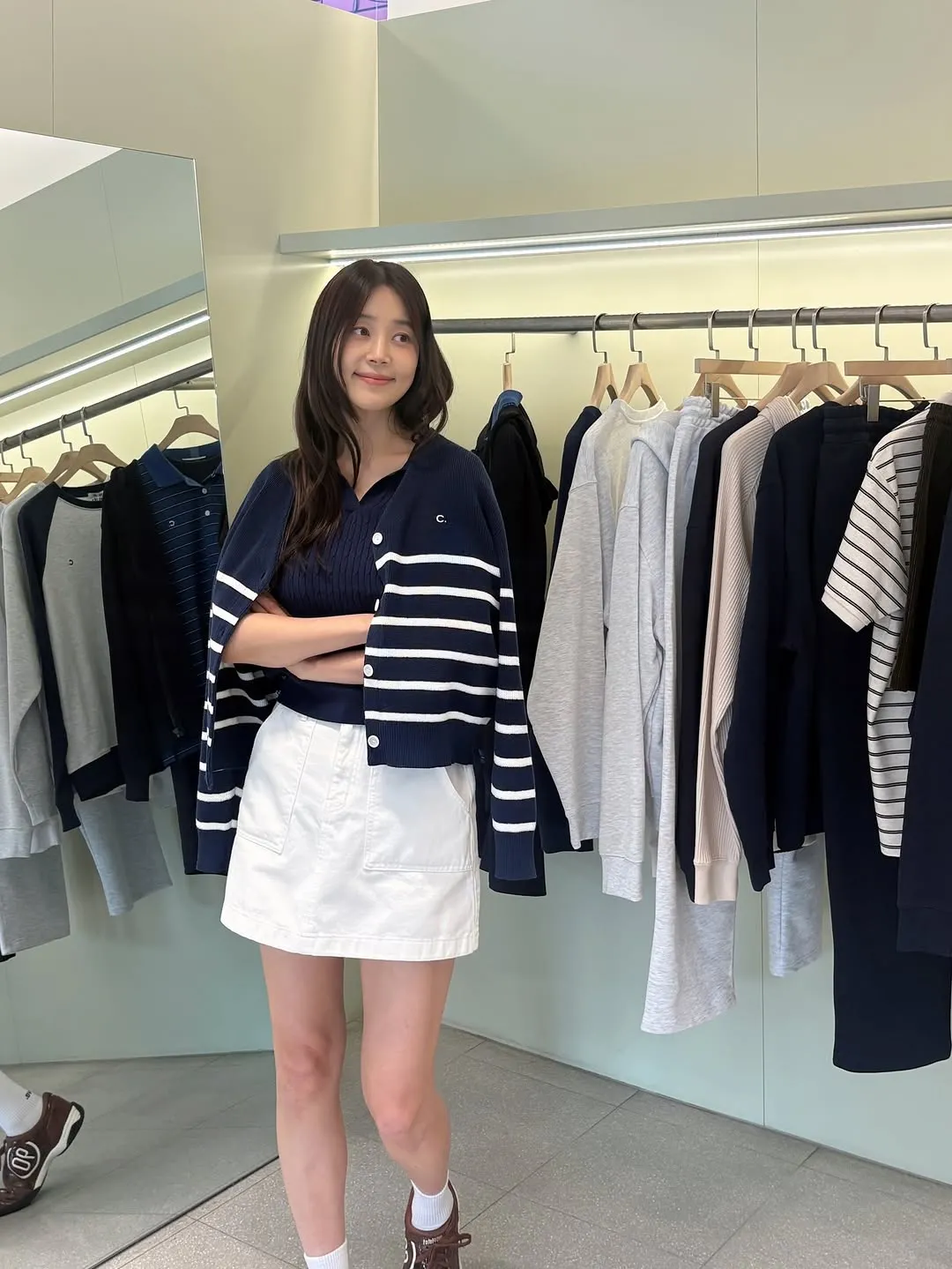 Frescor em destaque: o look de primavera de Han Ji-hye